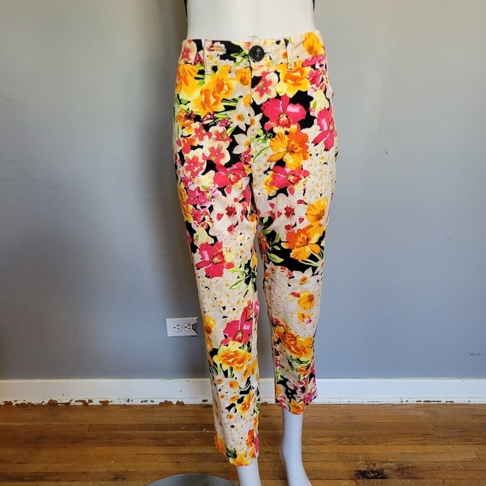 Lady Dutch Floral Cropped Pantsuit, VGUC, Sizes XL And 30 - Picture 9 of 14